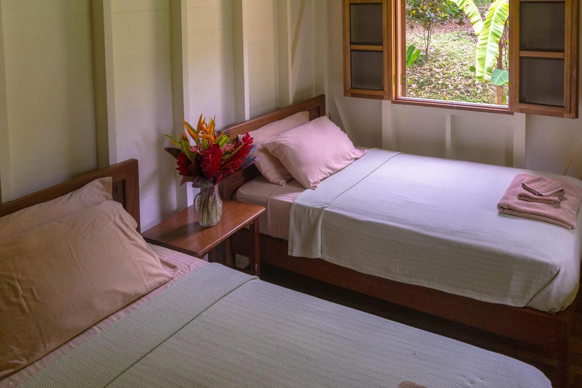 Bluff Beach Retreat Bocas del Toro Zewnętrze zdjęcie