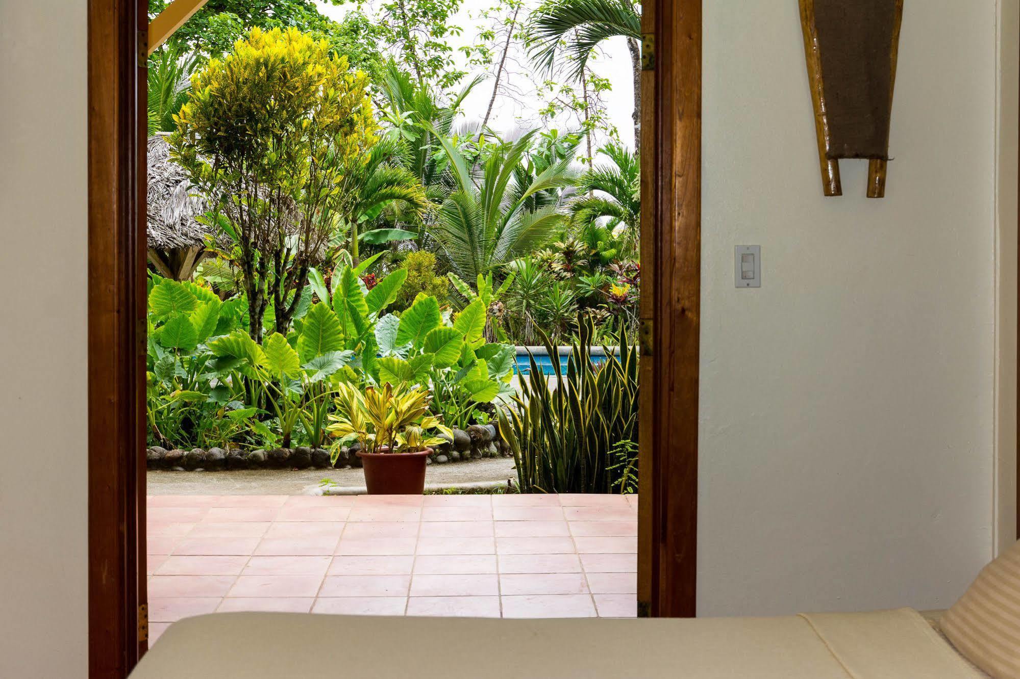 Bluff Beach Retreat Bocas del Toro Zewnętrze zdjęcie
